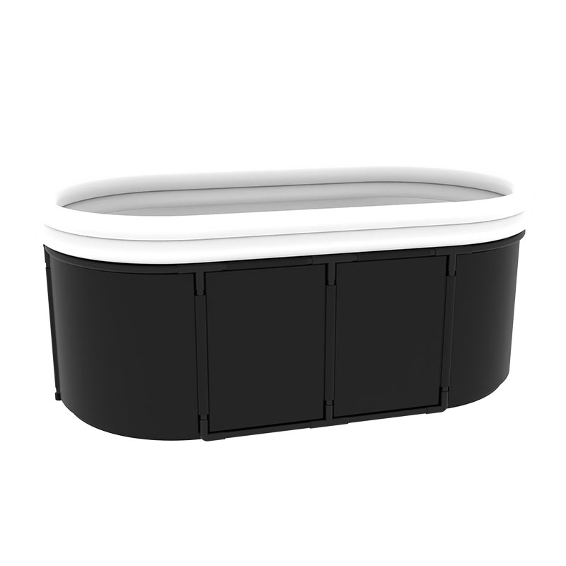 Tudo em uma banheira de água fria com chiller